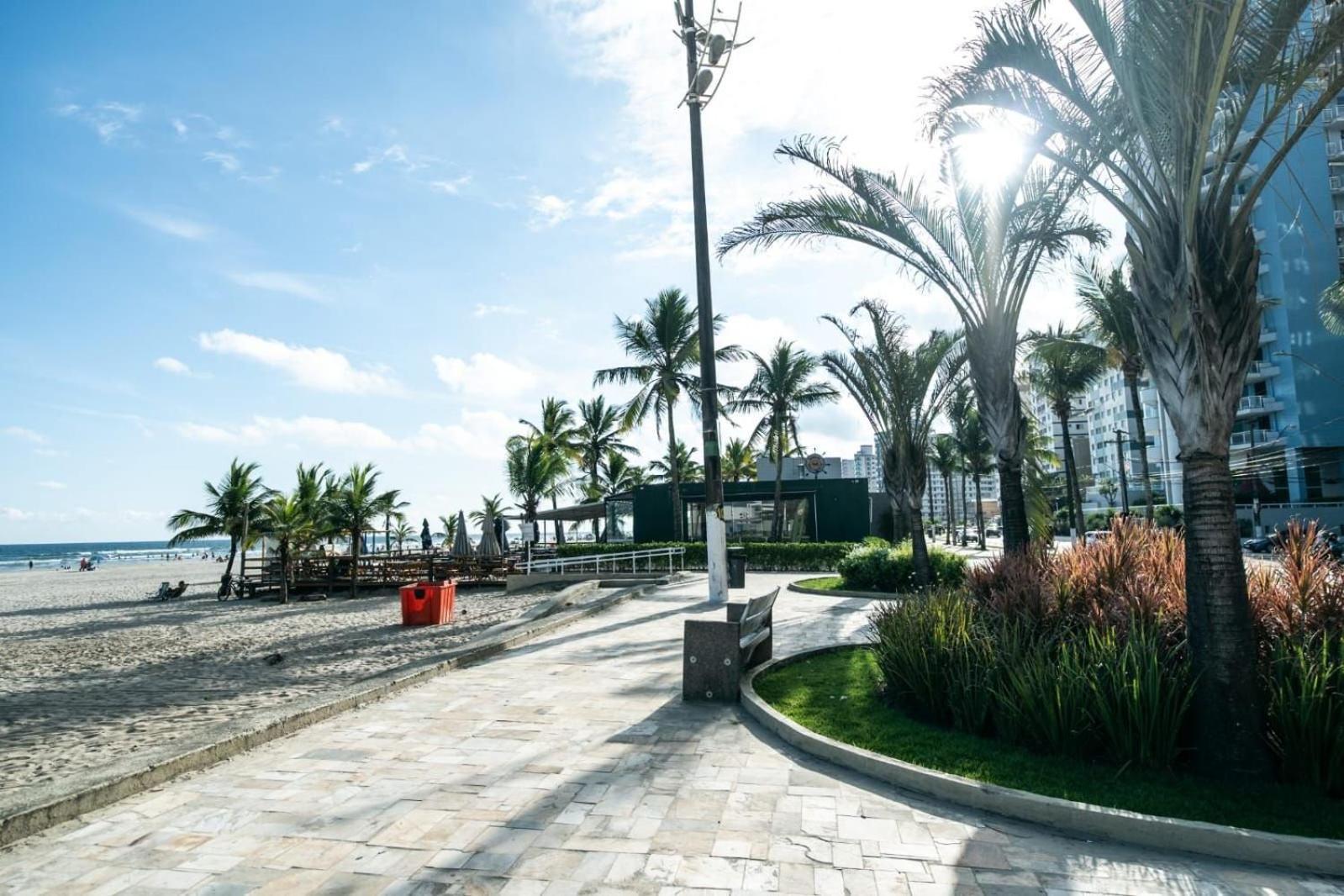 Frente Vista Mar Com Varanda Wi Fi 300Mbps E 10M Da Praia Da Tupi - Estacionamento Gratuito ปรายากรันเด ภายนอก รูปภาพ