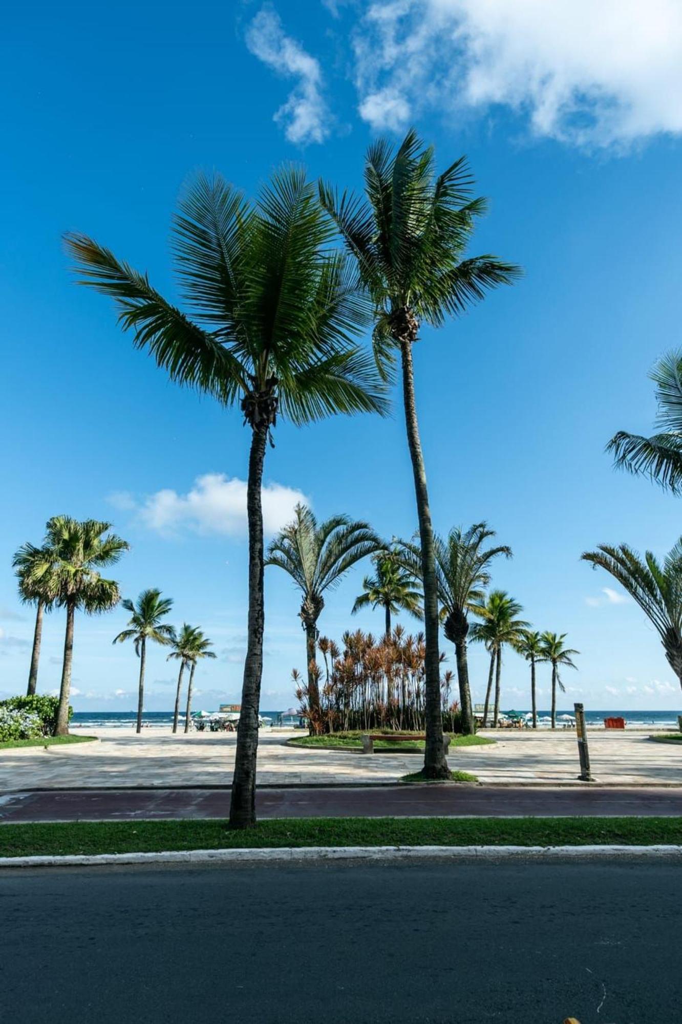 Frente Vista Mar Com Varanda Wi Fi 300Mbps E 10M Da Praia Da Tupi - Estacionamento Gratuito ปรายากรันเด ภายนอก รูปภาพ