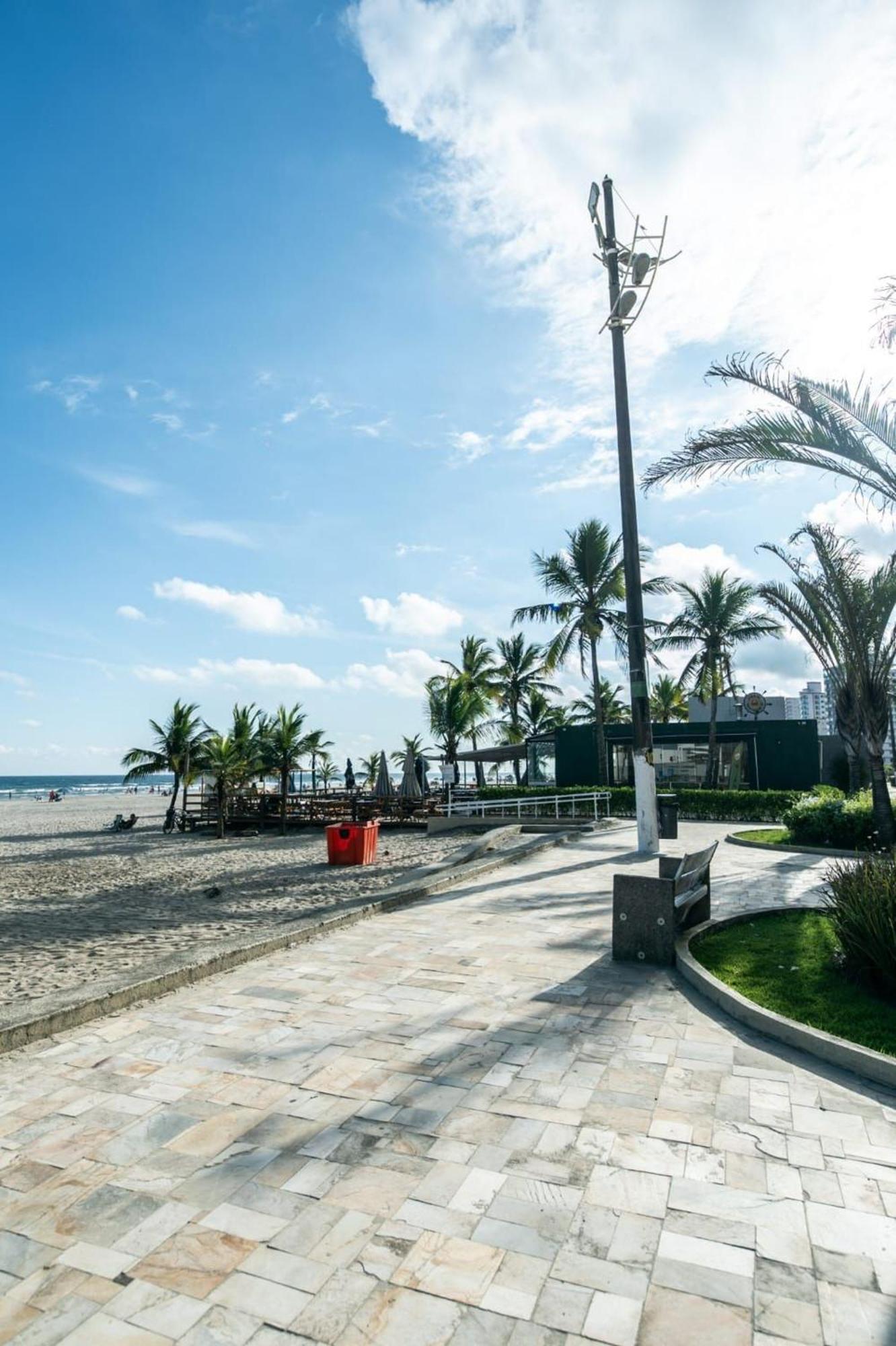 Frente Vista Mar Com Varanda Wi Fi 300Mbps E 10M Da Praia Da Tupi - Estacionamento Gratuito ปรายากรันเด ภายนอก รูปภาพ