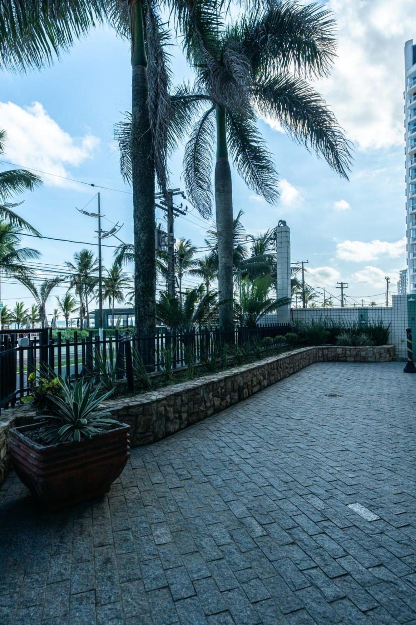 Frente Vista Mar Com Varanda Wi Fi 300Mbps E 10M Da Praia Da Tupi - Estacionamento Gratuito ปรายากรันเด ภายนอก รูปภาพ