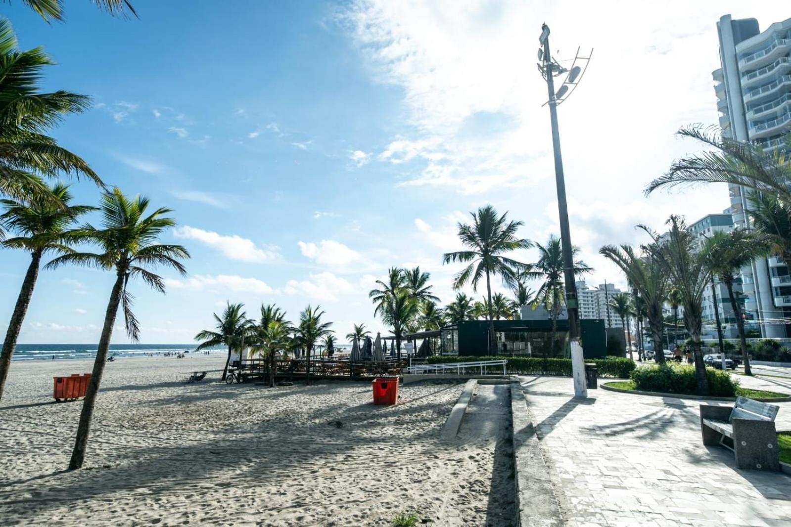 Frente Vista Mar Com Varanda Wi Fi 300Mbps E 10M Da Praia Da Tupi - Estacionamento Gratuito ปรายากรันเด ภายนอก รูปภาพ